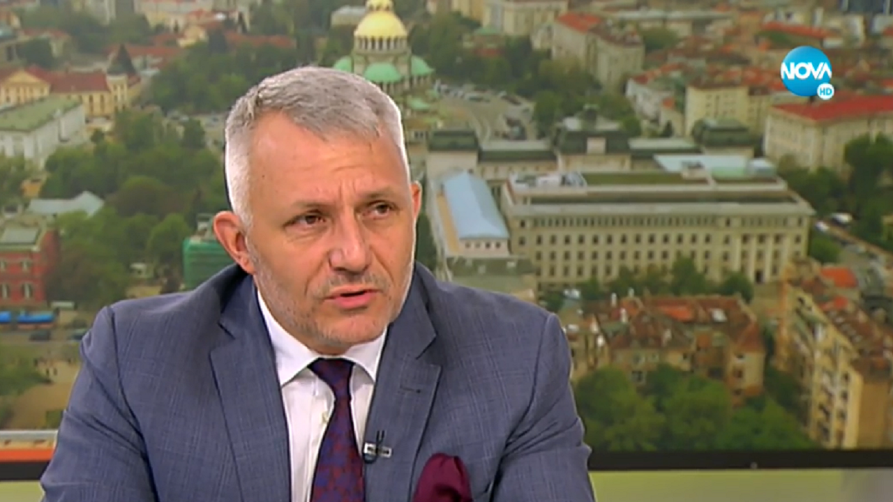 Хаджигенов за скандала с Татяна Дончева: Безобразен е