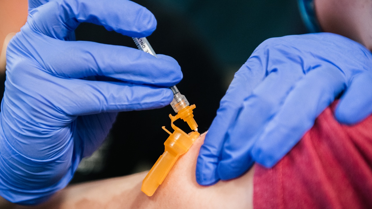 В Плевен и региона със завършен ваксинационен цикъл вече са 40 570 граждани 