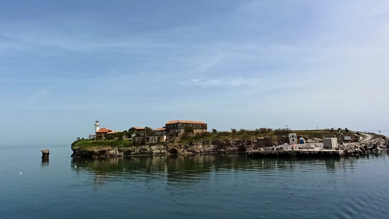 Завършено е строителството на новия кей на остров Света Анастасия