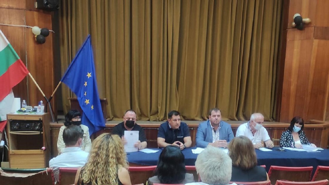 Заместник-министър Гечев: Апелирам земеделските стопани да подадат заявления за нанесените от градушката щети в Пловдивско