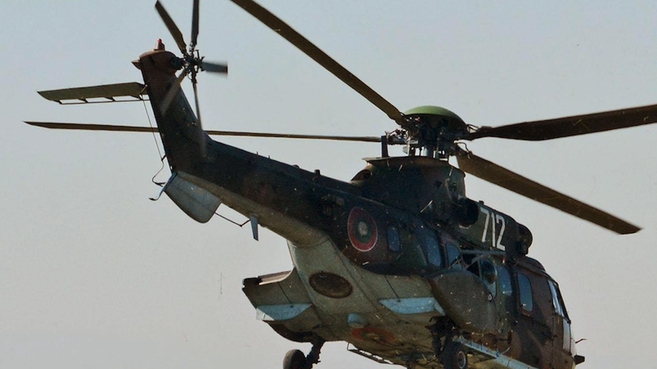 Вертолет "Кугар" ще участва в гасенето на горски пожар в Рила