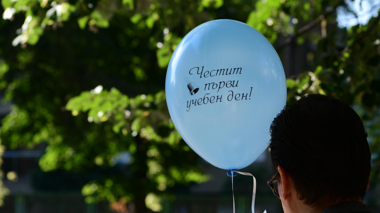 Всички училища в Сливен започнаха учебната година присъствено