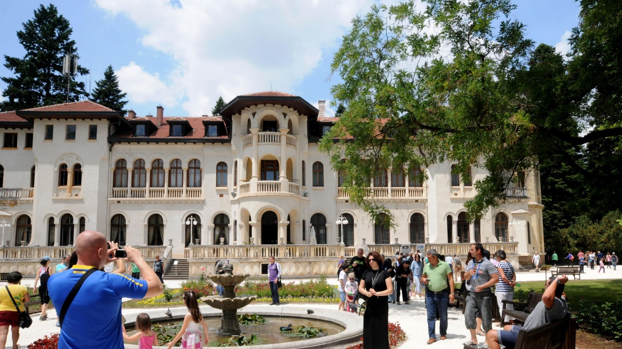 Паркът „Врана“ в София се превръща в мащабна светлинна арт инсталация