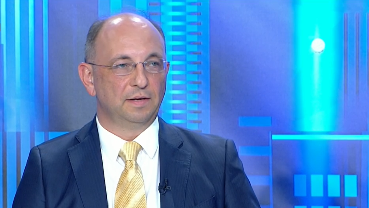 Николай Василев: Увеличението на пенсиите разбива финансовата стабилност в страната