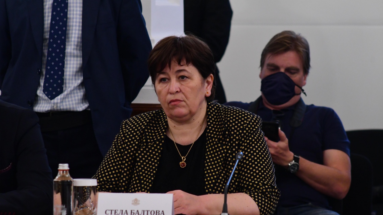 Стела Балтова: Здравното министерство ще организира томбола за ваксинирани
