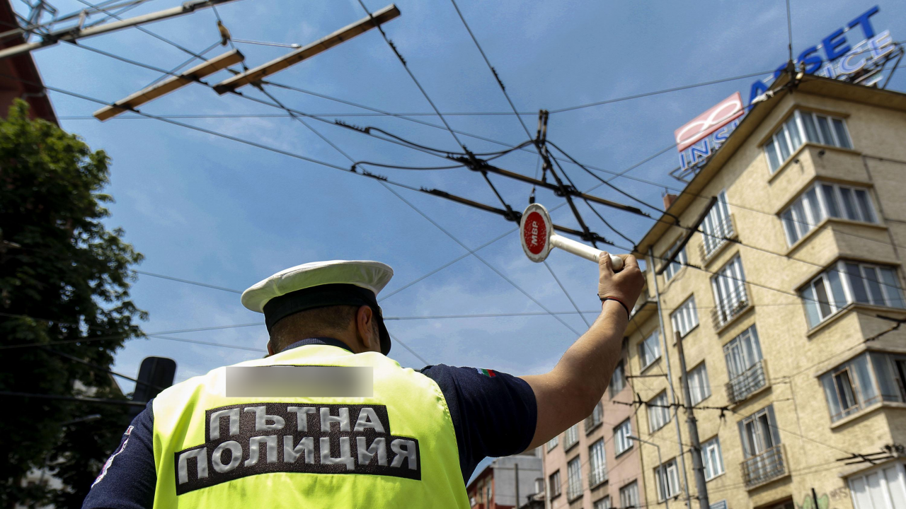 От утре пътни полицаи ще регулират натоварено кръстовище в Пловдив