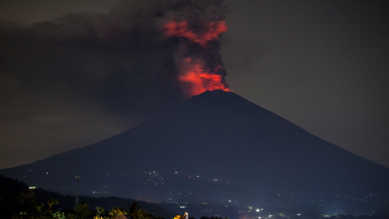 Вулкан изригна на испанския остров Ла Палма