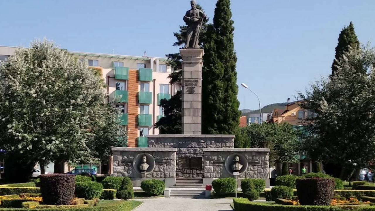 Денят на Независимостта на България в Сливен беше отбелязан с концерт и свободен вход в галерии и музеи
