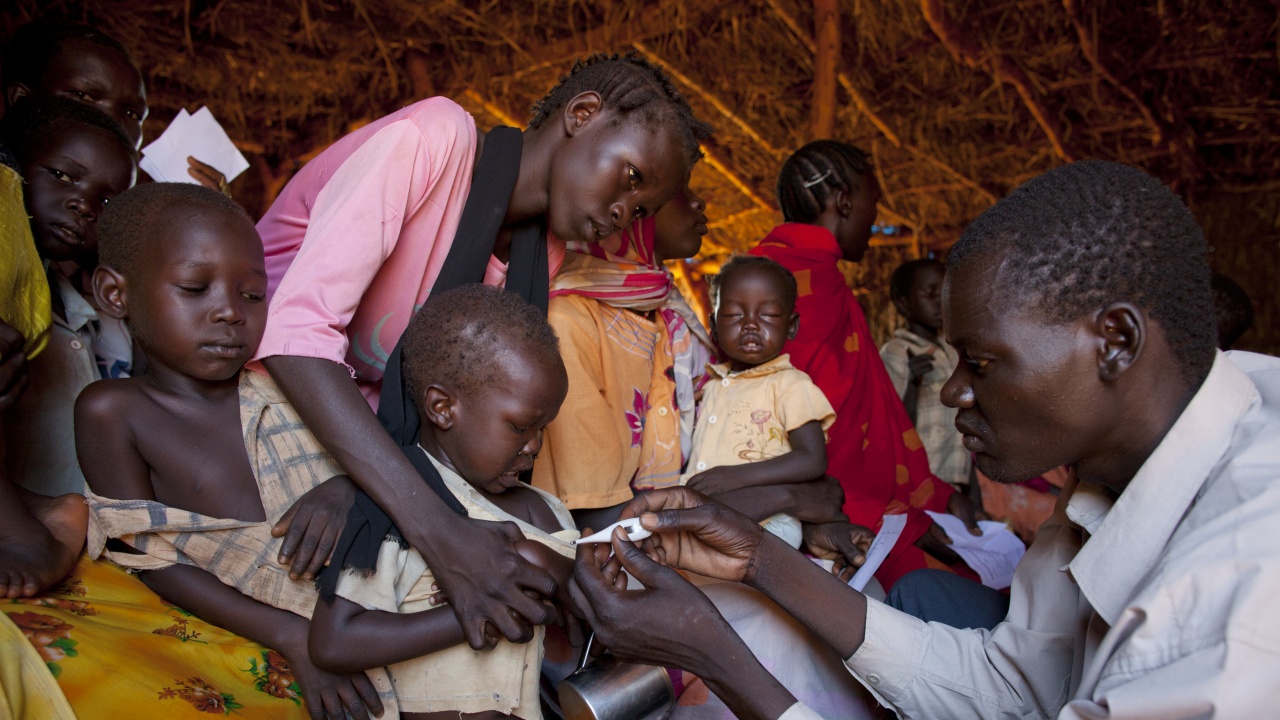 Учени откриха устойчива на лекарства форма на малария в Африка
