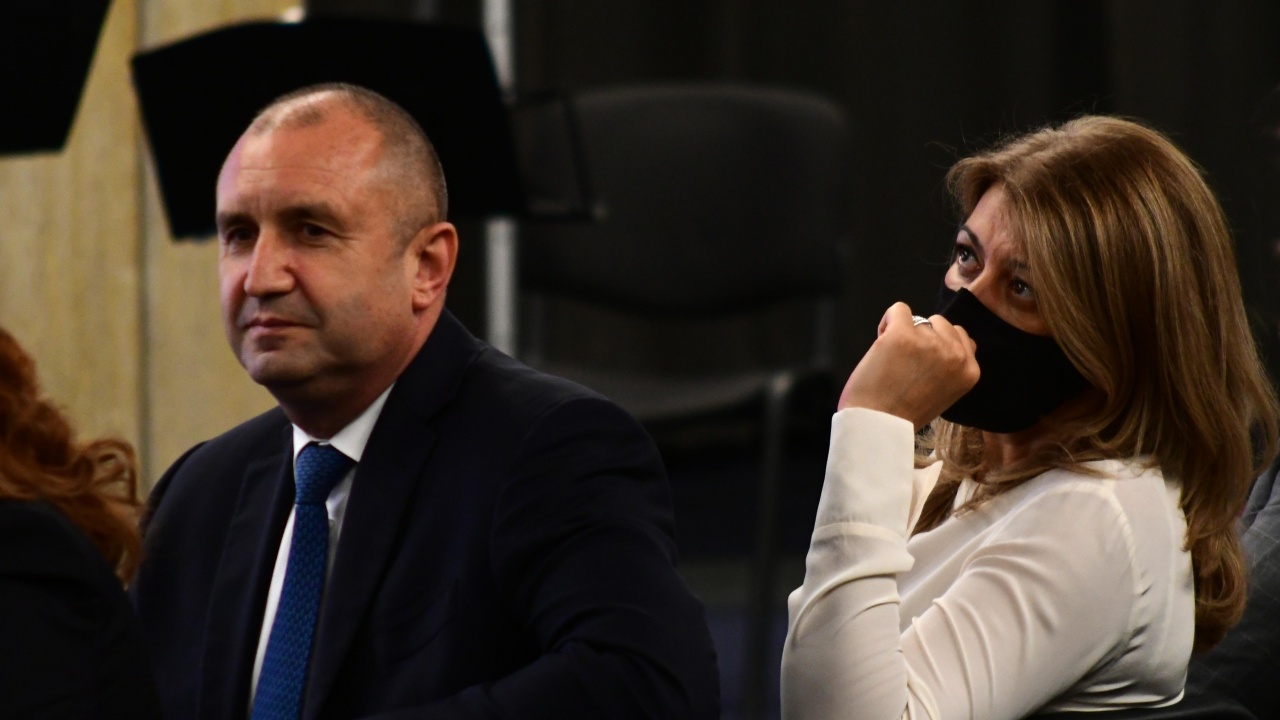 Кандидатурата на Радев не е безспорна, смята проф. Минчев