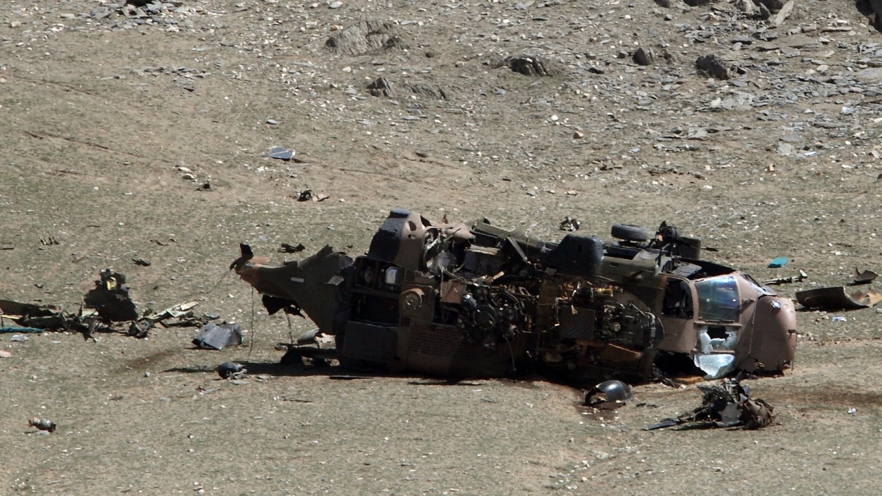 Военен хеликоптер се разби в Тунис, трима загинаха