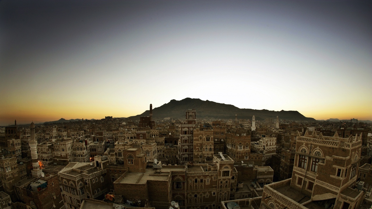 Саудитска Арабия обяви, че е осуетена атака с три плавателни съда с експлозиви в Йемен