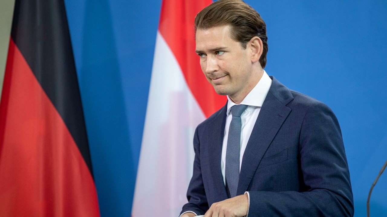 Разследват австрийския канцлер за корупция