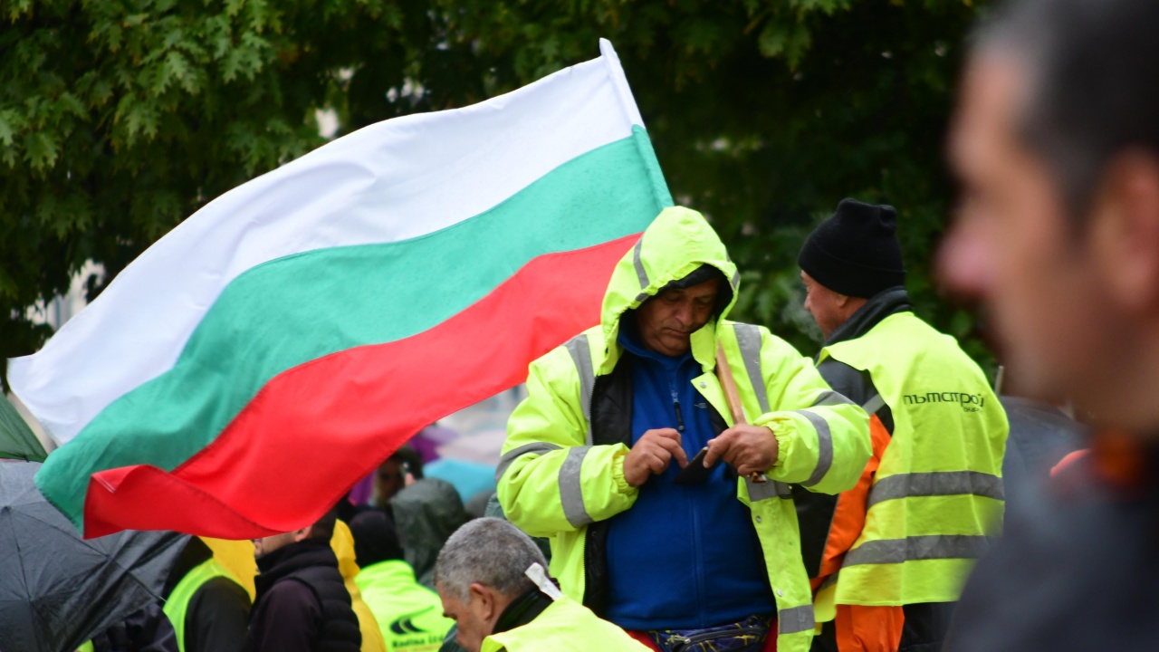 Протести и рекламен клип променят движението в София