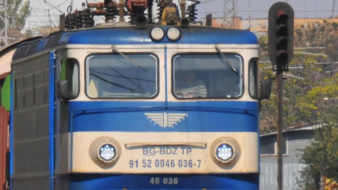  Бърз влак прегази възрастен мъж в Бургас