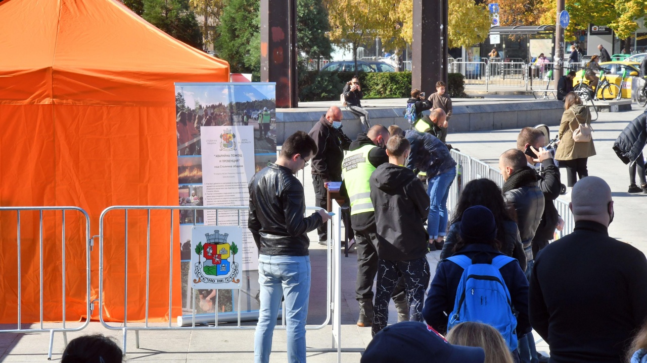 В девет пункта на Столичната община ще се поставят ваксини срещу COVID-19 през този уикенд