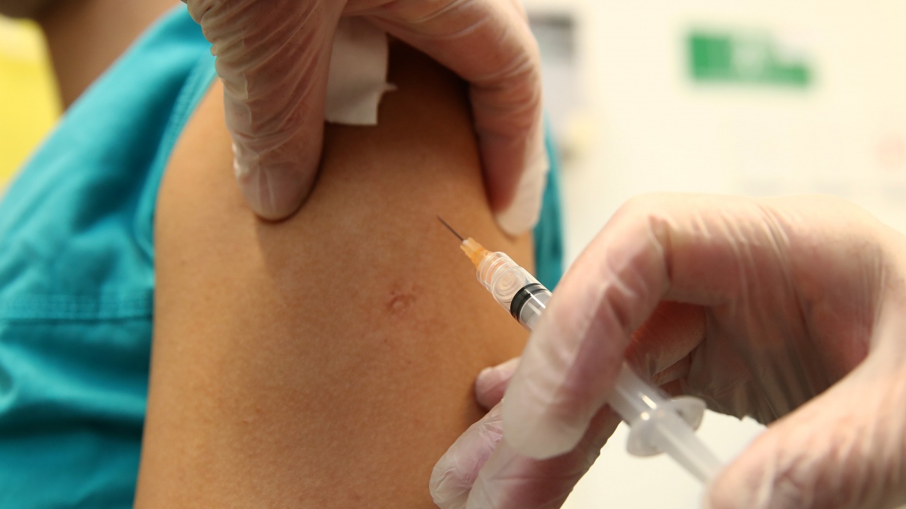 Бонуси на лекарите в Словения за повече ваксинирани пациенти 