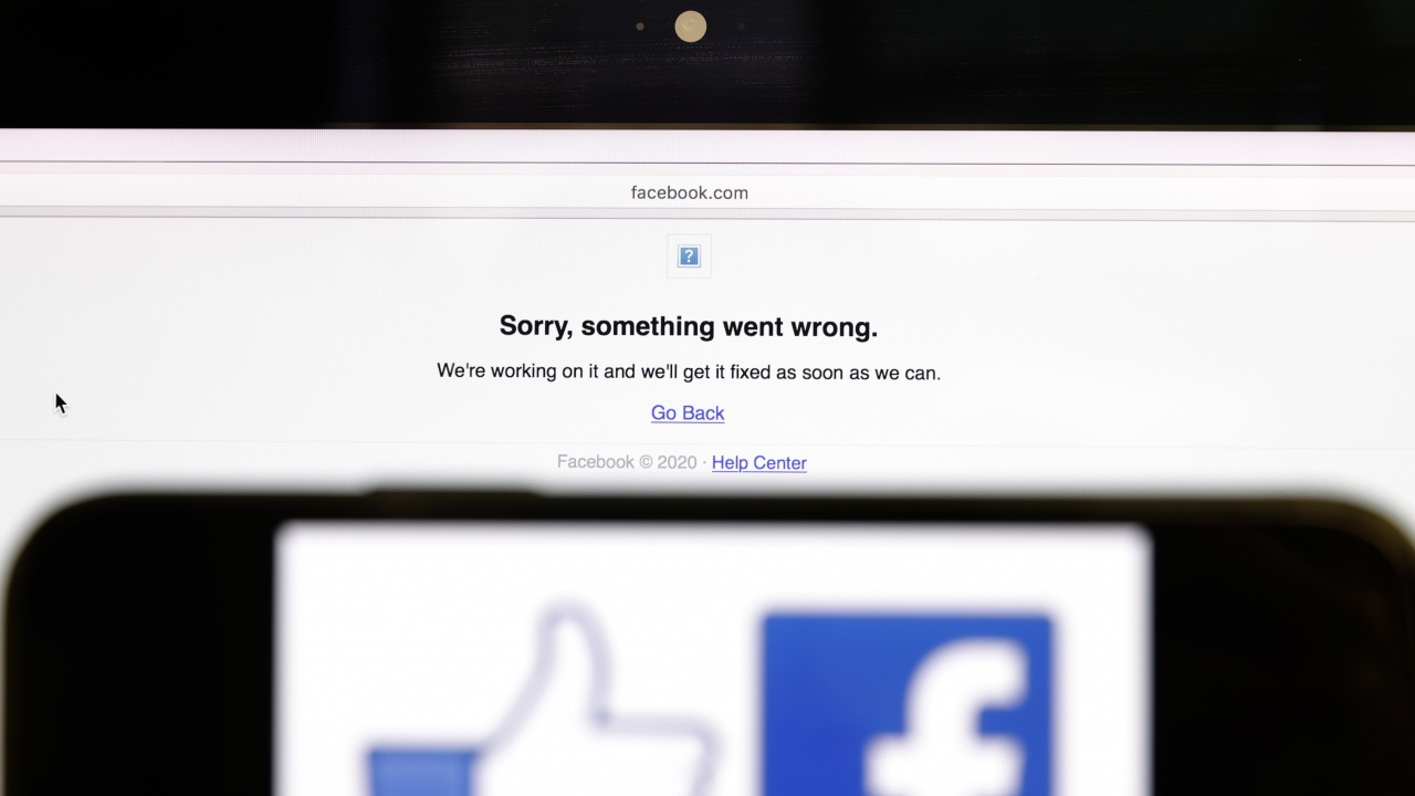 Нов разобличител отправи обвинения към "Фейсбук"