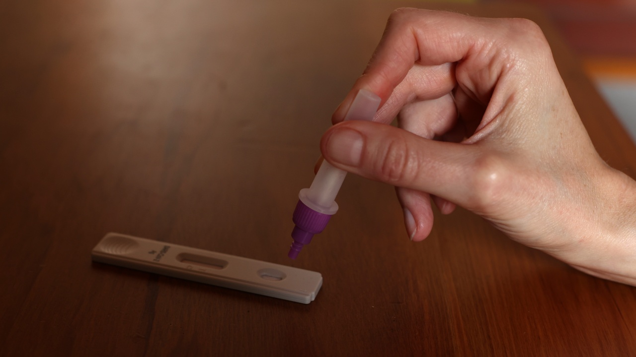 Родители на деца с церебрална парализа ще плащат за антигенен тест