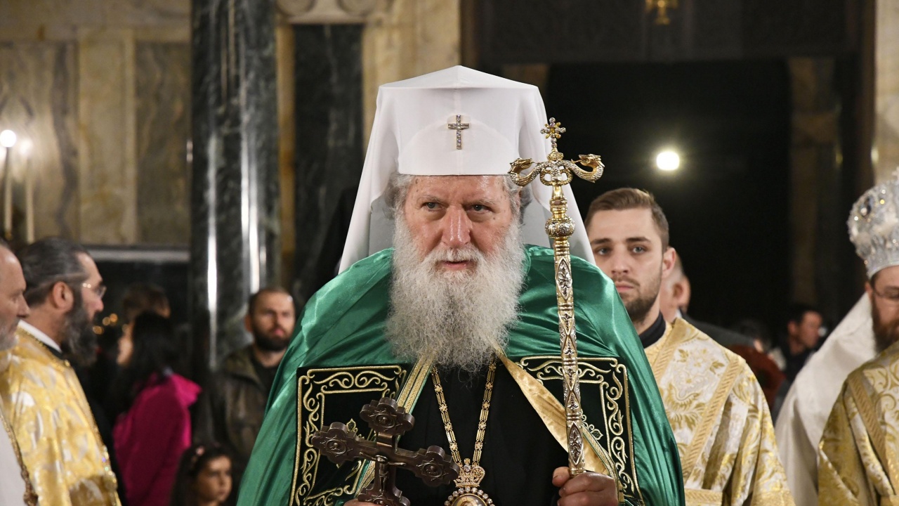 С благословението на патриарх Неофит и с освещаването на икона от Сърбия започна отбелязването на 700 години от успението на Св. крал Стефан Милутин