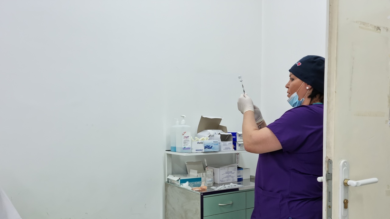 Засилен интерес за ваксинация срещу COVID-19 в Асеновград