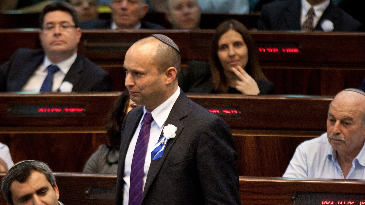 След среднощен маратон и гафове Израел се размина с предсрочен парламентарен вот