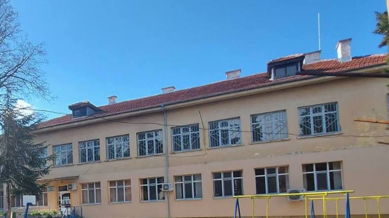 Община Асеновград разкри нови работни места за специалисти в социална услуга