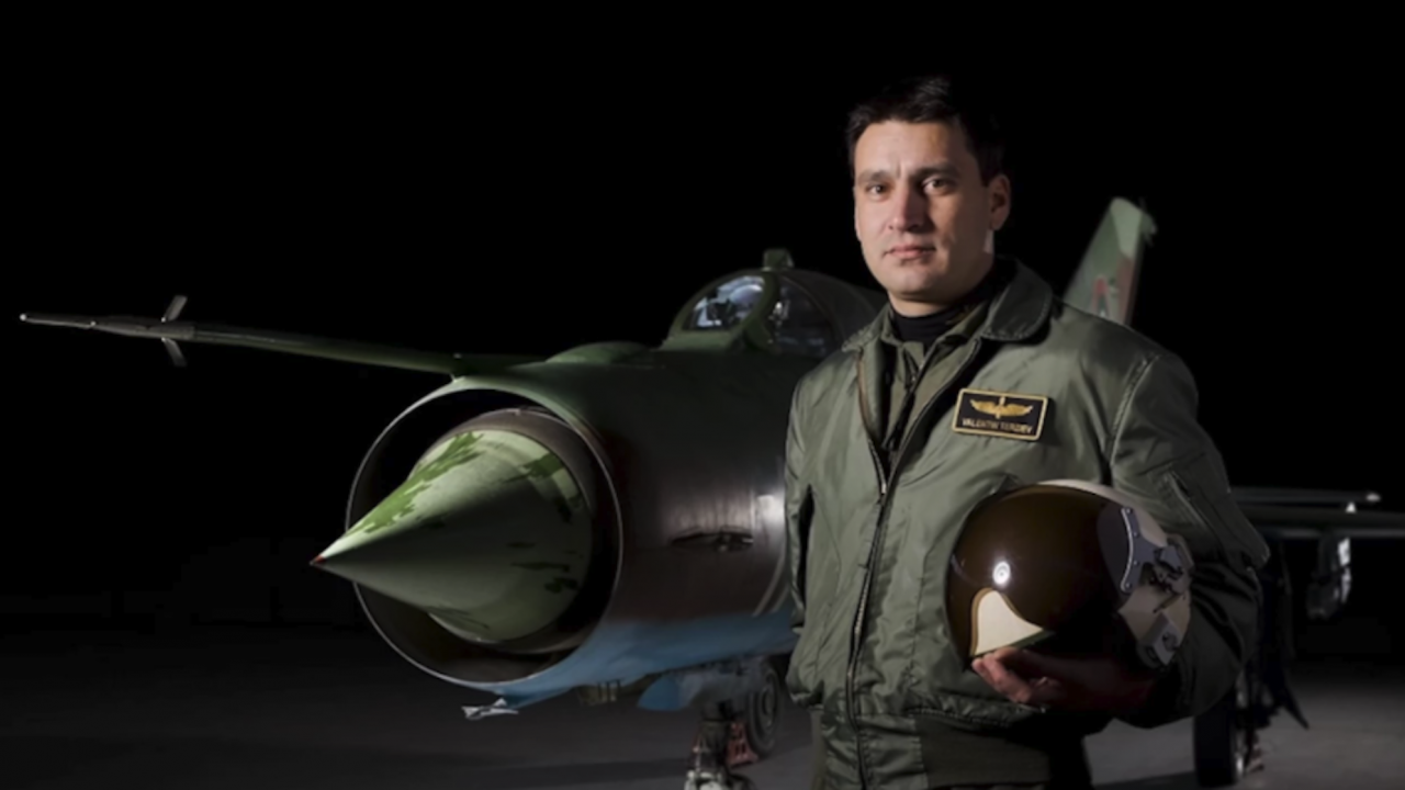 Шефът на отбраната обеща да изплатят извънредния труд на загиналия пилот Терзиев