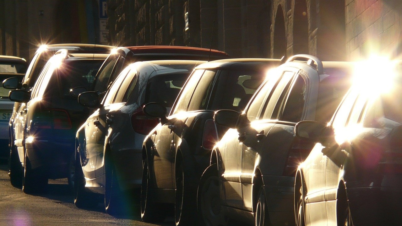 По 600 сигнала на месец за неправилно паркиране в София