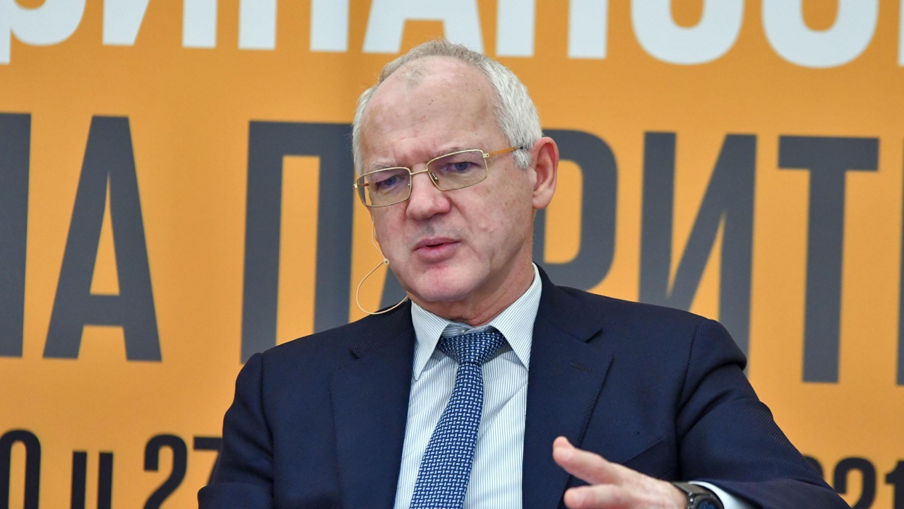 Васил Велев за novini.bg: Популизмът на синдикатите задмина този на политиците