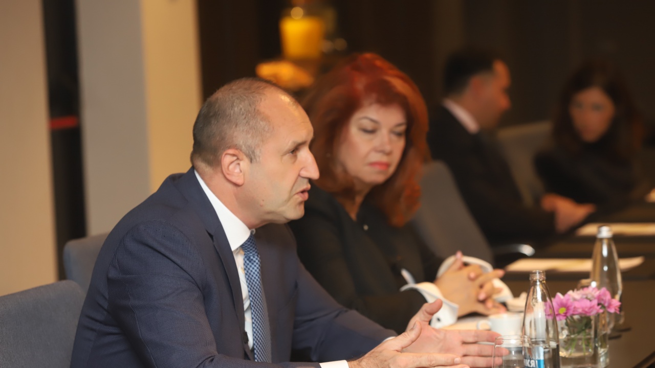 Румен Радев и Илияна Йотова на среща с Националния борд по туризъм: Необходима е коренна промяна в мисленето и отношението към туризма в България