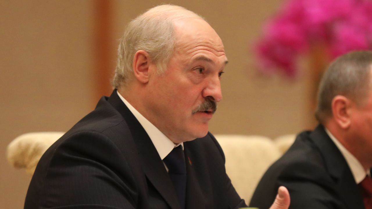 Лукашенко заплаши ЕС със спиране на транзита на газ за Европа 