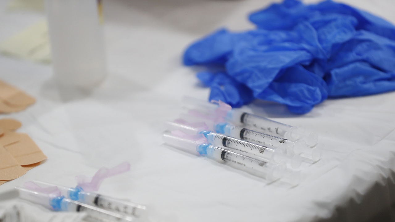 Украйна предлага парична награда за ваксиниране срещу коронавируса 