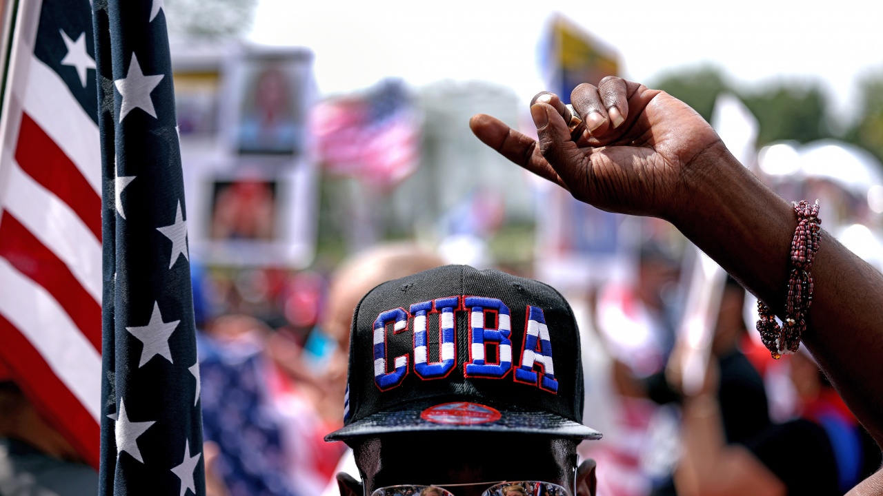 Властите на Куба осуетиха планиран от дисидентите протест