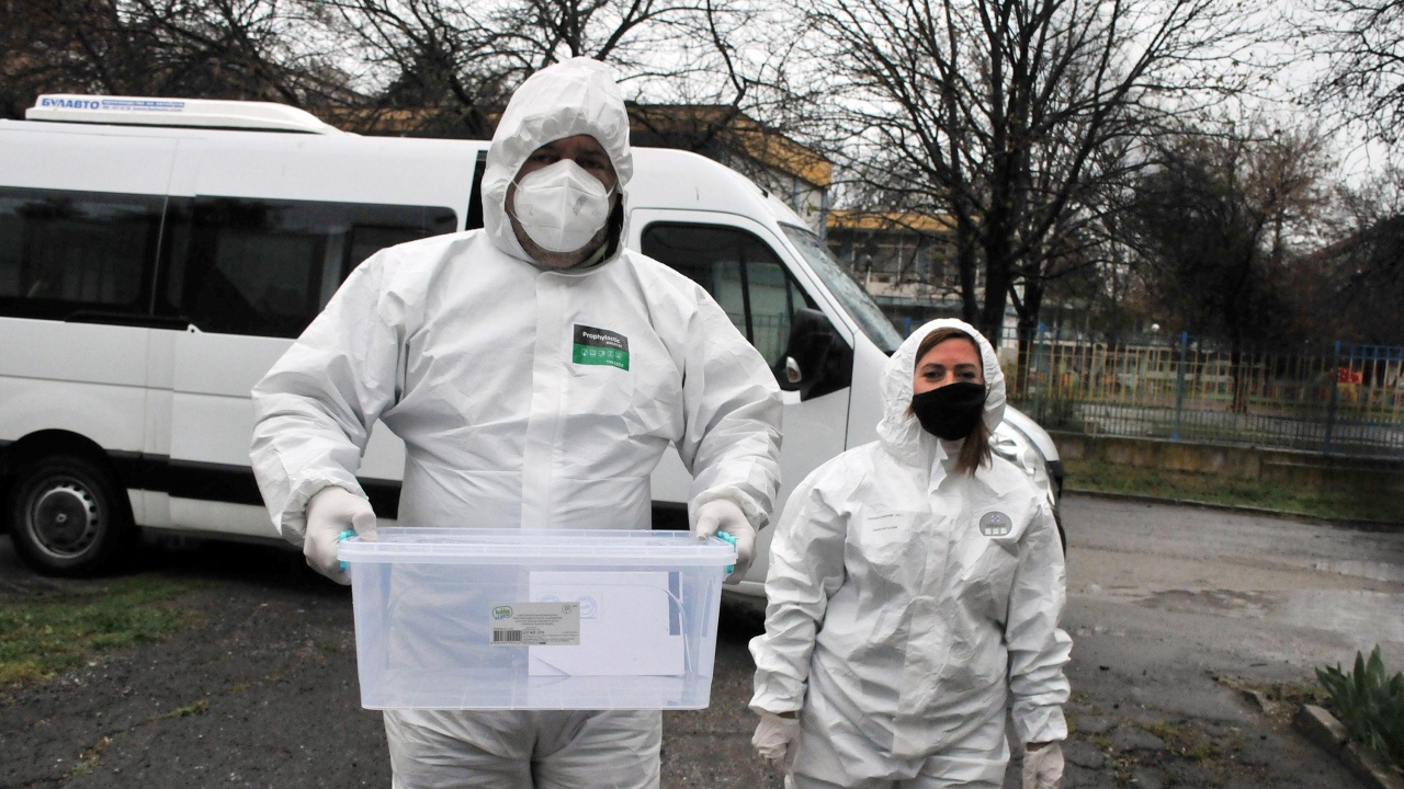 Как ще гласуват карантинираните лица на 21 ноември