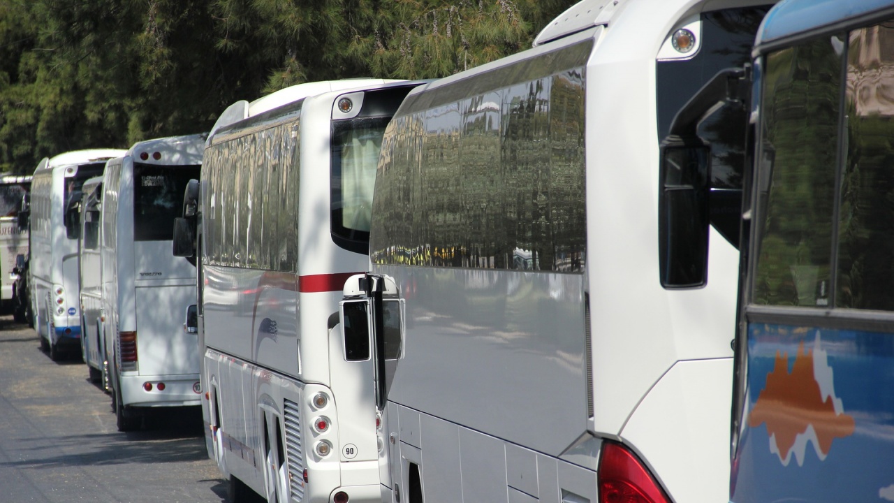 КПКОНПИ проверява Община Варна по договор за обществена поръчка за автобуси за 85 млн. лева