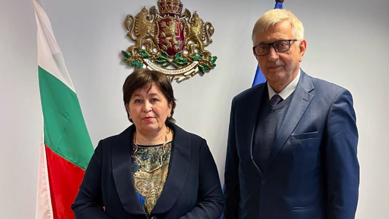 Министър Балтова разговаря с посланика на Босна и Херцеговина