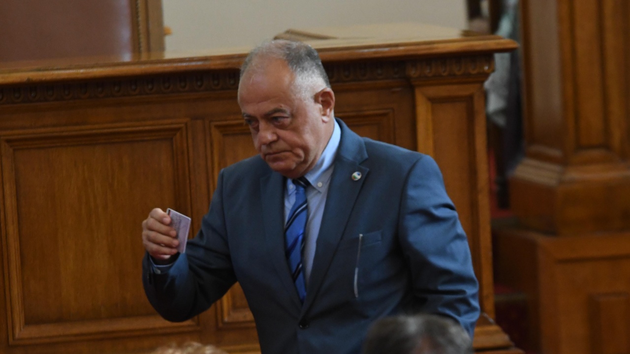ДСБ даде мандат на Атанас Атанасов да води преговори за правителство