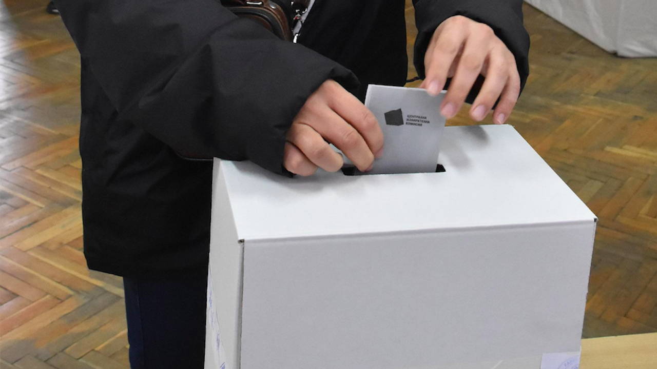 Изборният ден в Русенско започна нормално