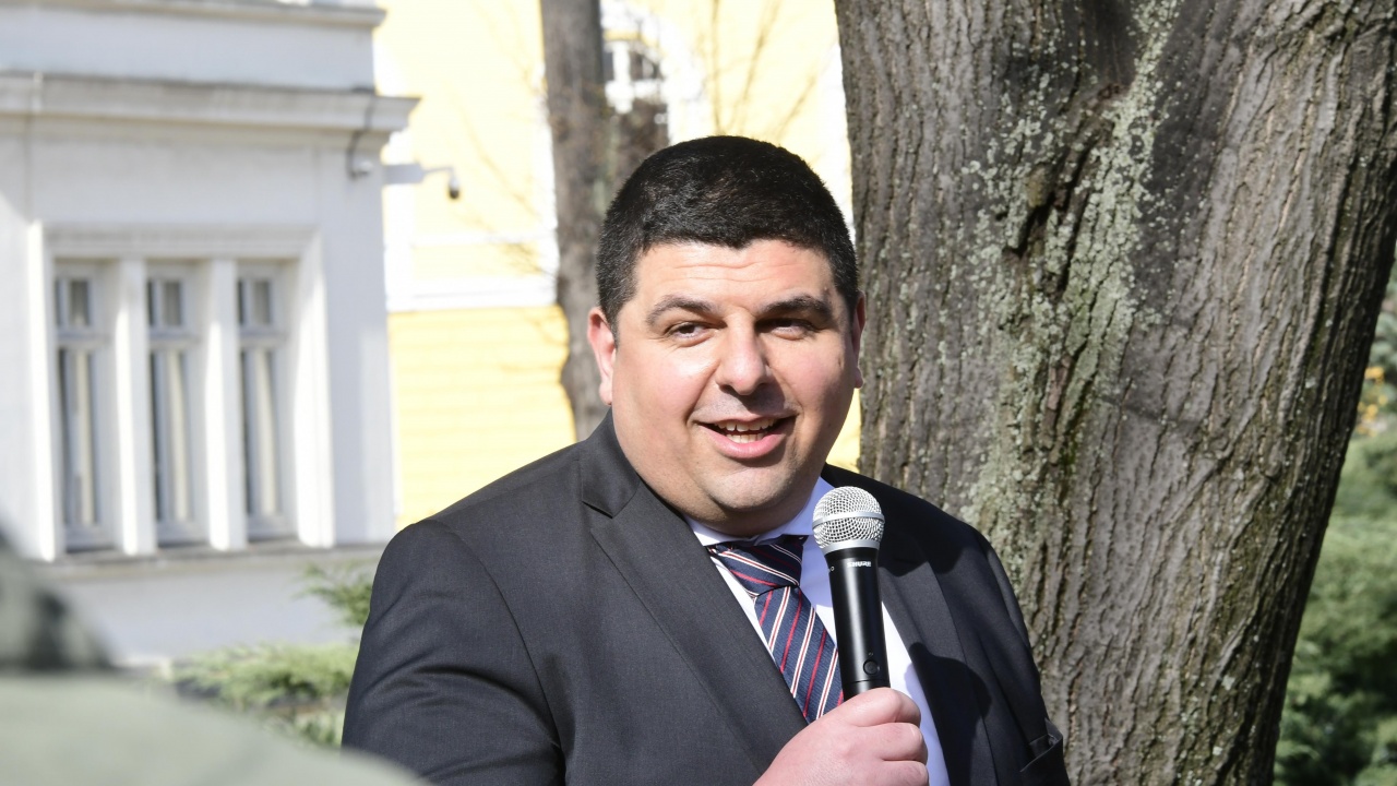 Мирчев: Българските политици е време да съставят правителство