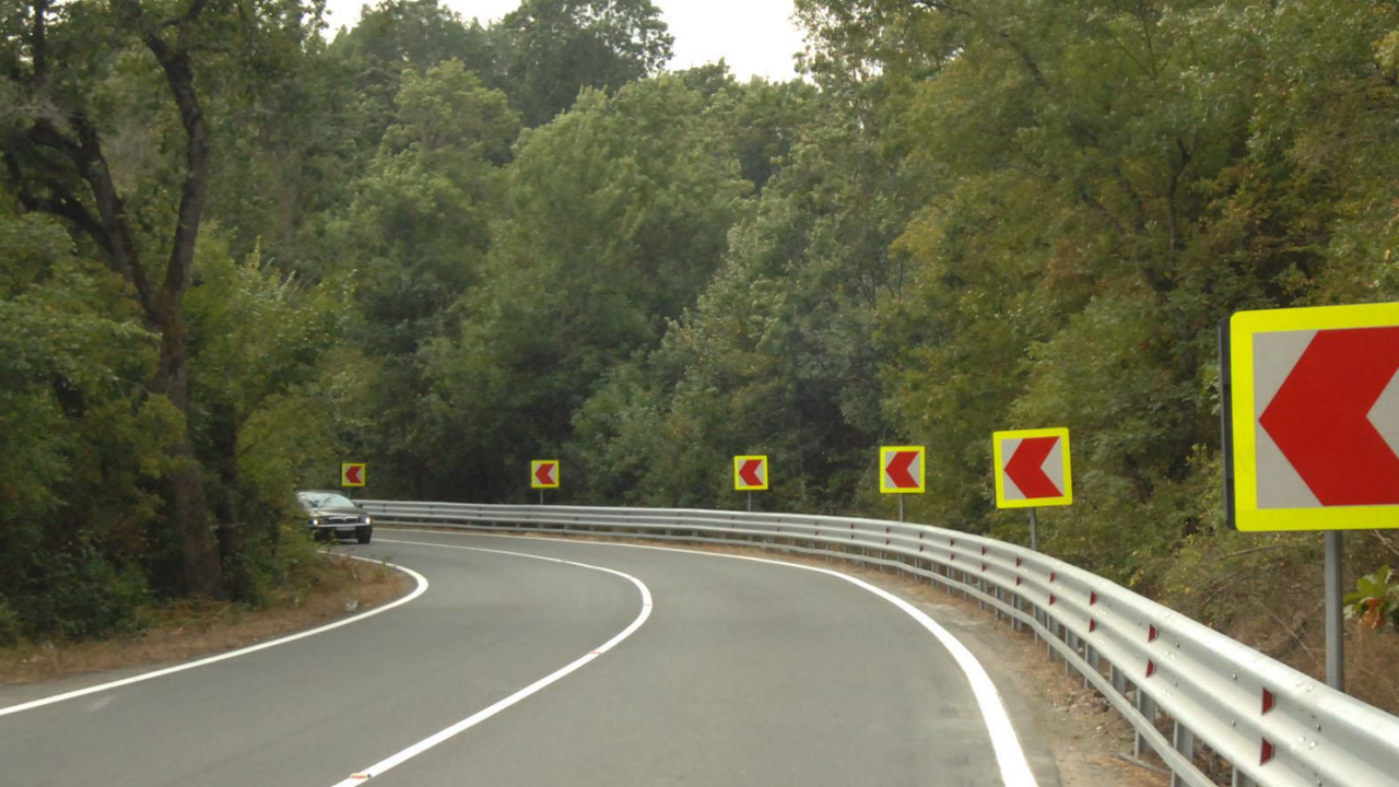 ВАП  нареди спешна проверка на пътните знаци и маркировката на магистралите и първокласните пътища в цялата страна