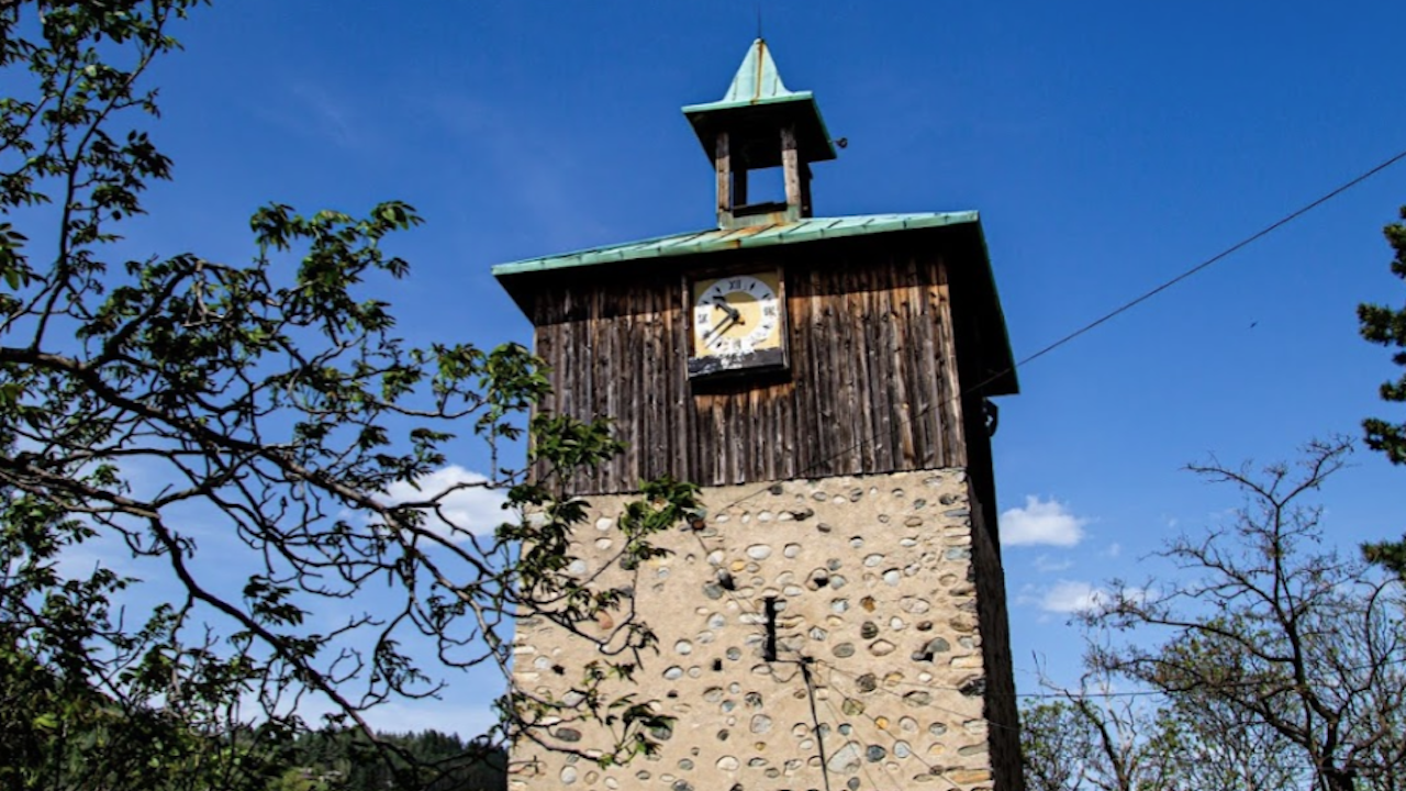 Дупница реставрира символа си - Часовниковата кула