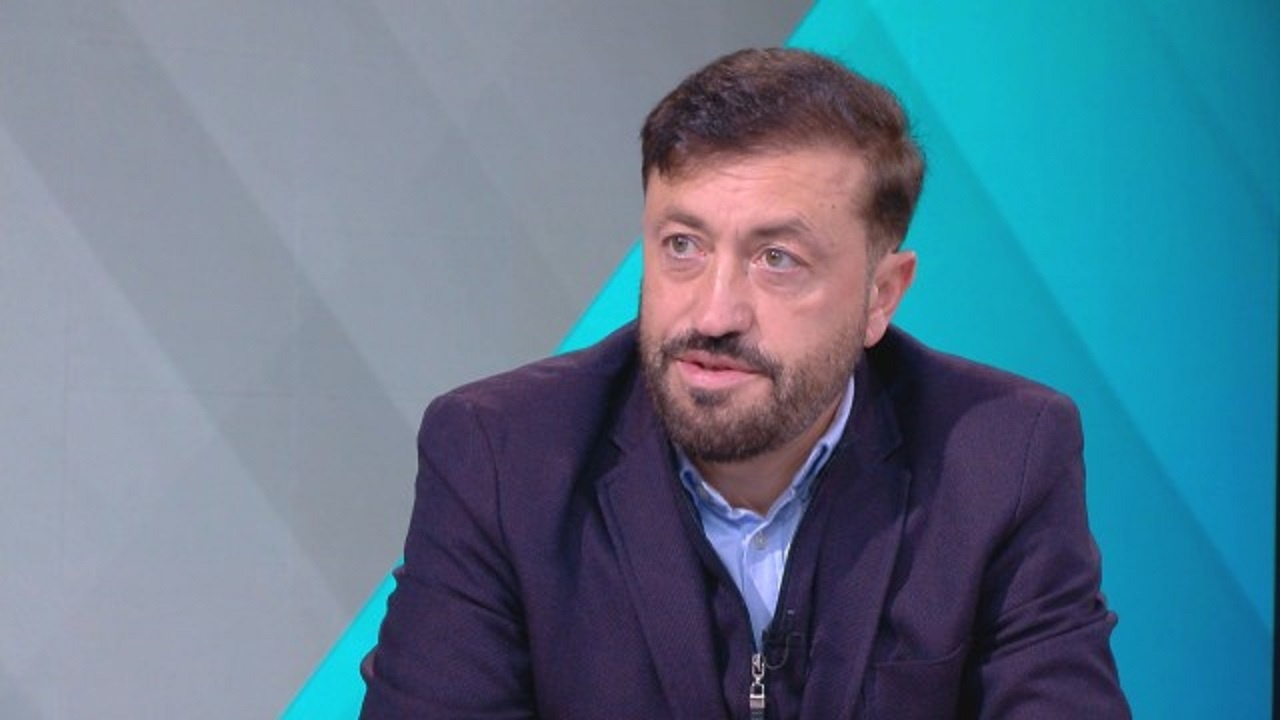 Найденов: Липсата на лиценз на автобуса-ковчег няма отношение към трагедията на „Струма“