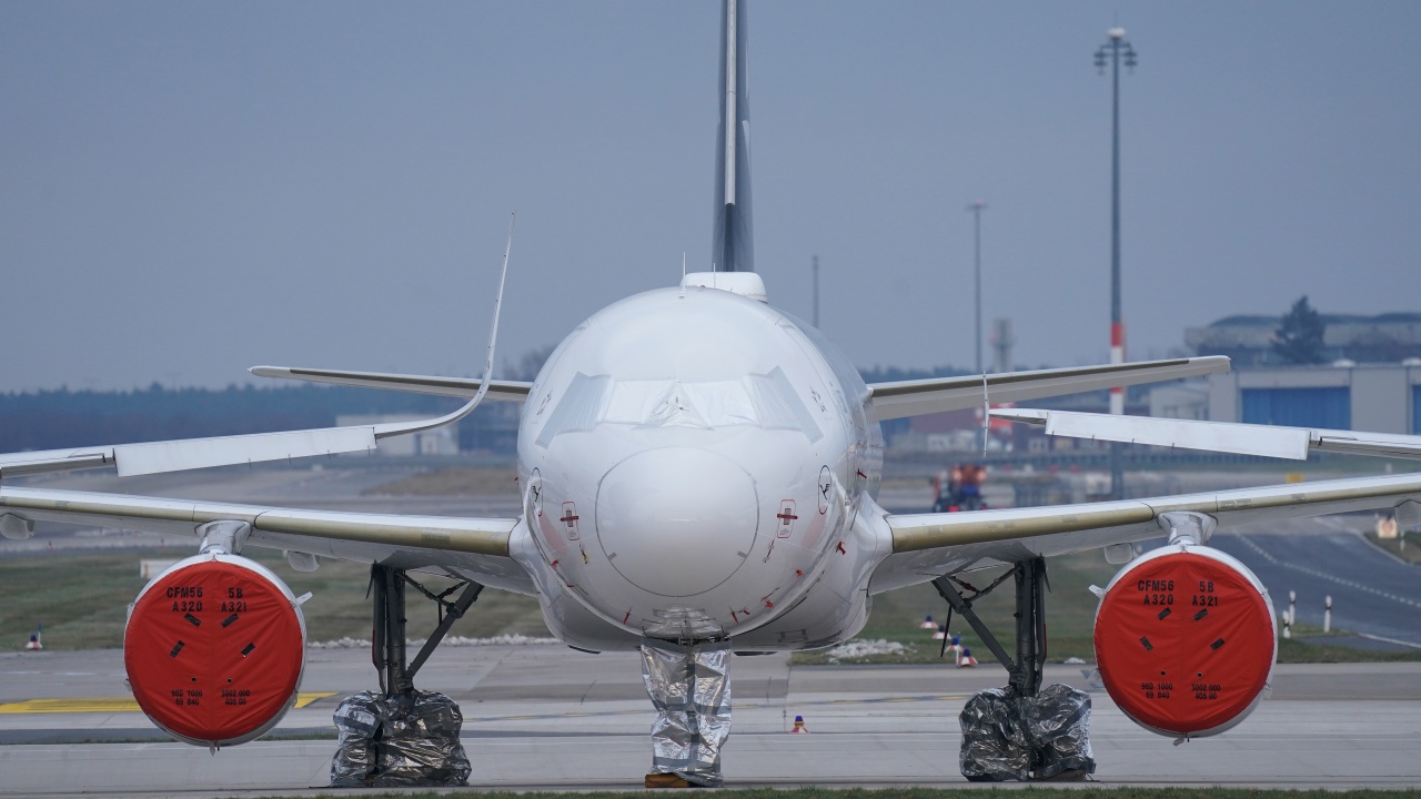 Самолет на "Луфтханза" не можа да излети от София