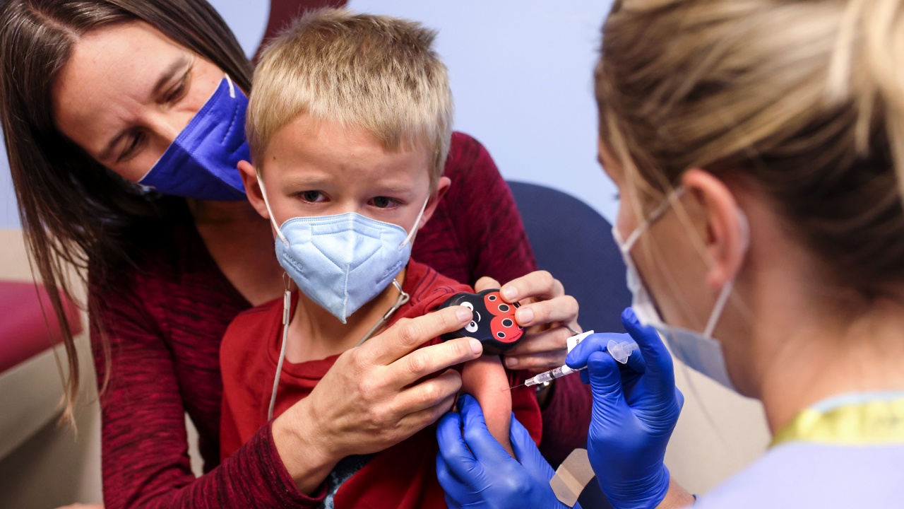 Скоро в Европа започва ваксинация и на децата между 5 и 11 г. срещу COVID-19