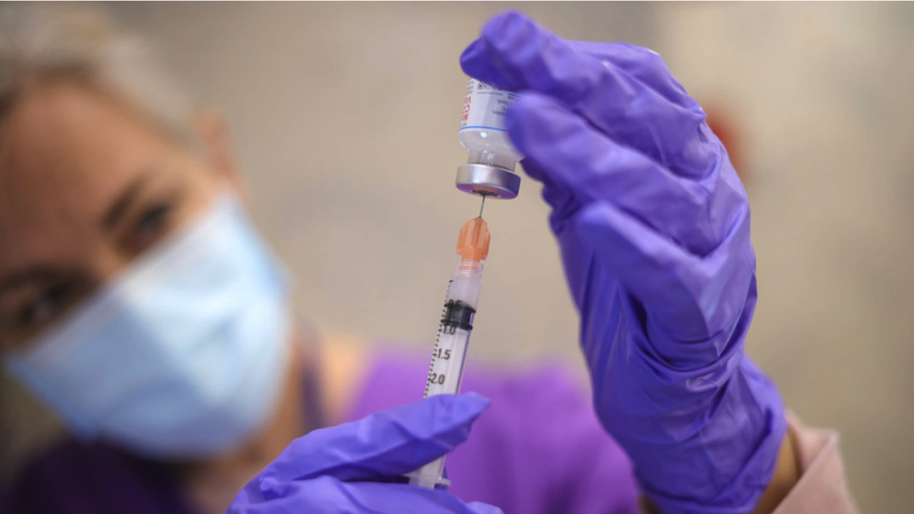  СЗО: Не са нужни нови ваксини за Омикрон 