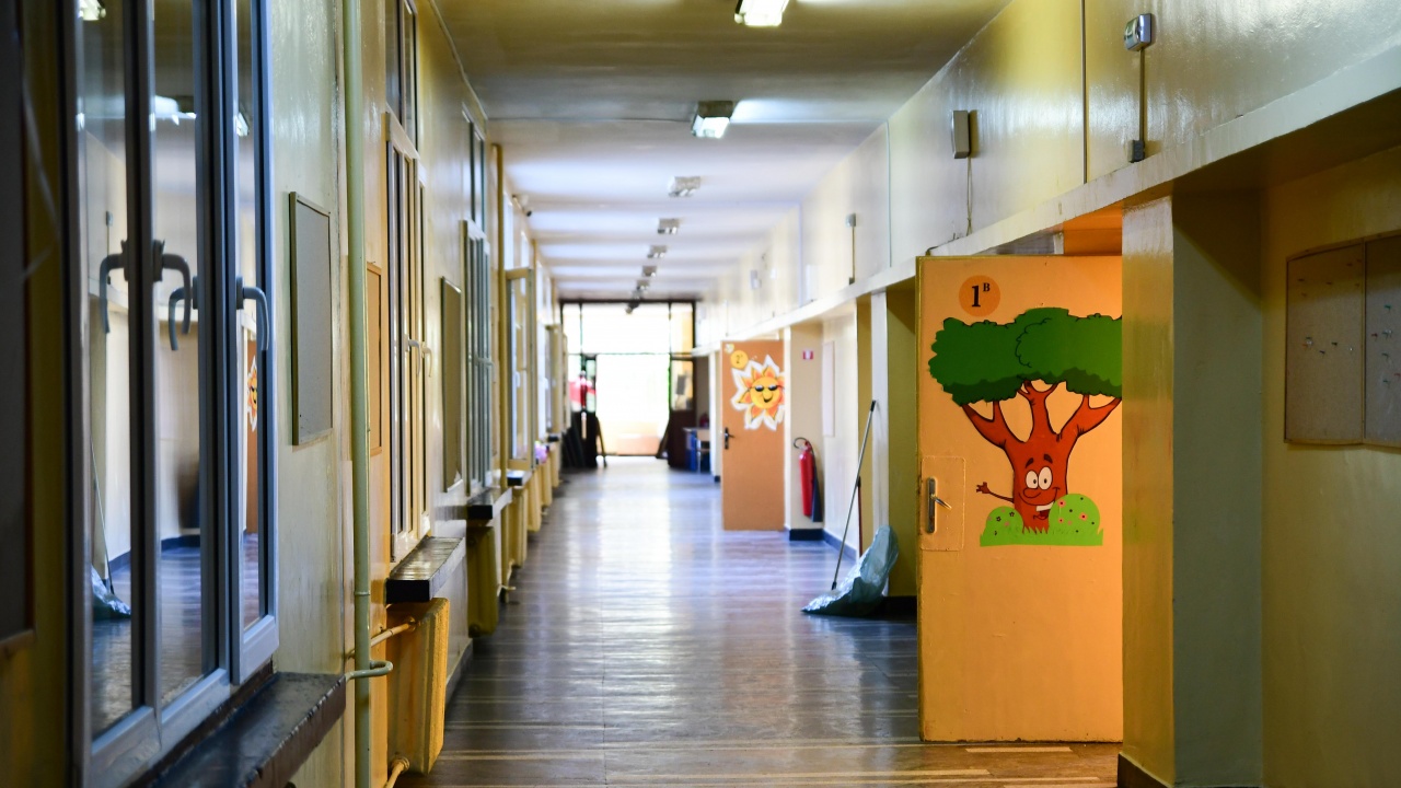  В област Ловеч в клас се връщат 70% от учениците от 5 до 12 клас 