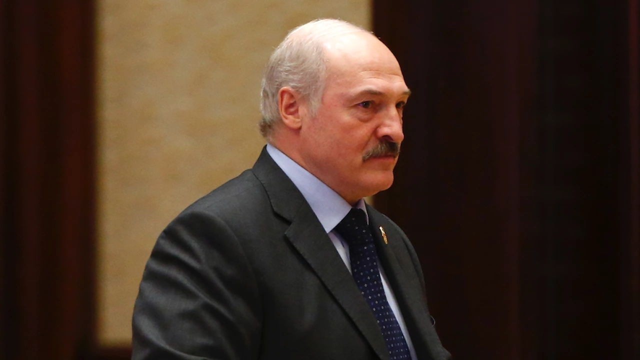 Беларуският лидер каза че е готов да спре транзита на