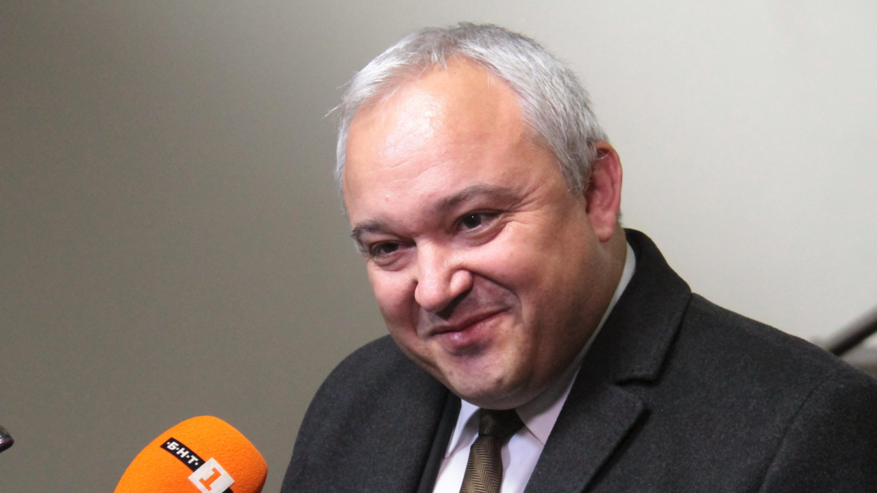 Министър Демерджиев: Има разнопосочна практика при случайното разпределение на дела