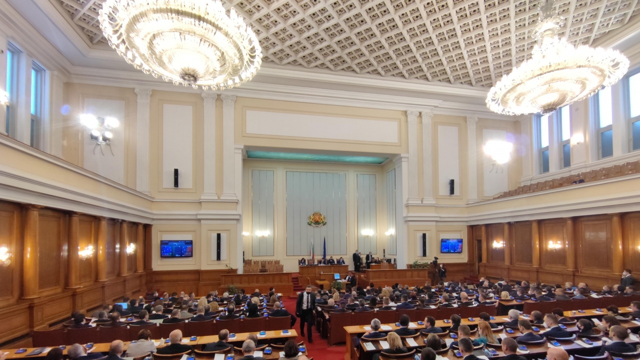 Първата пленарна седмица на 47-ото Народно събрание започна с изслушване